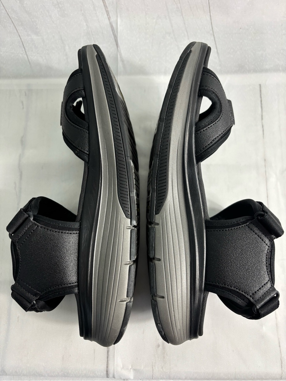 Skechers Men's Go Walk Workout Walker Hook & Loop Strap Sandals Sz 12 - Picture 9 of 11